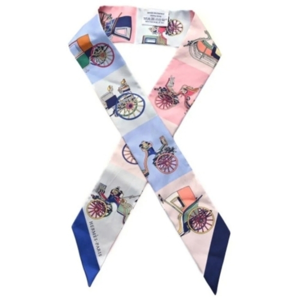 Hermes Twilly "Les Voitures Exquises" - Bleu/Rose/Vert - Picture 15 of 16